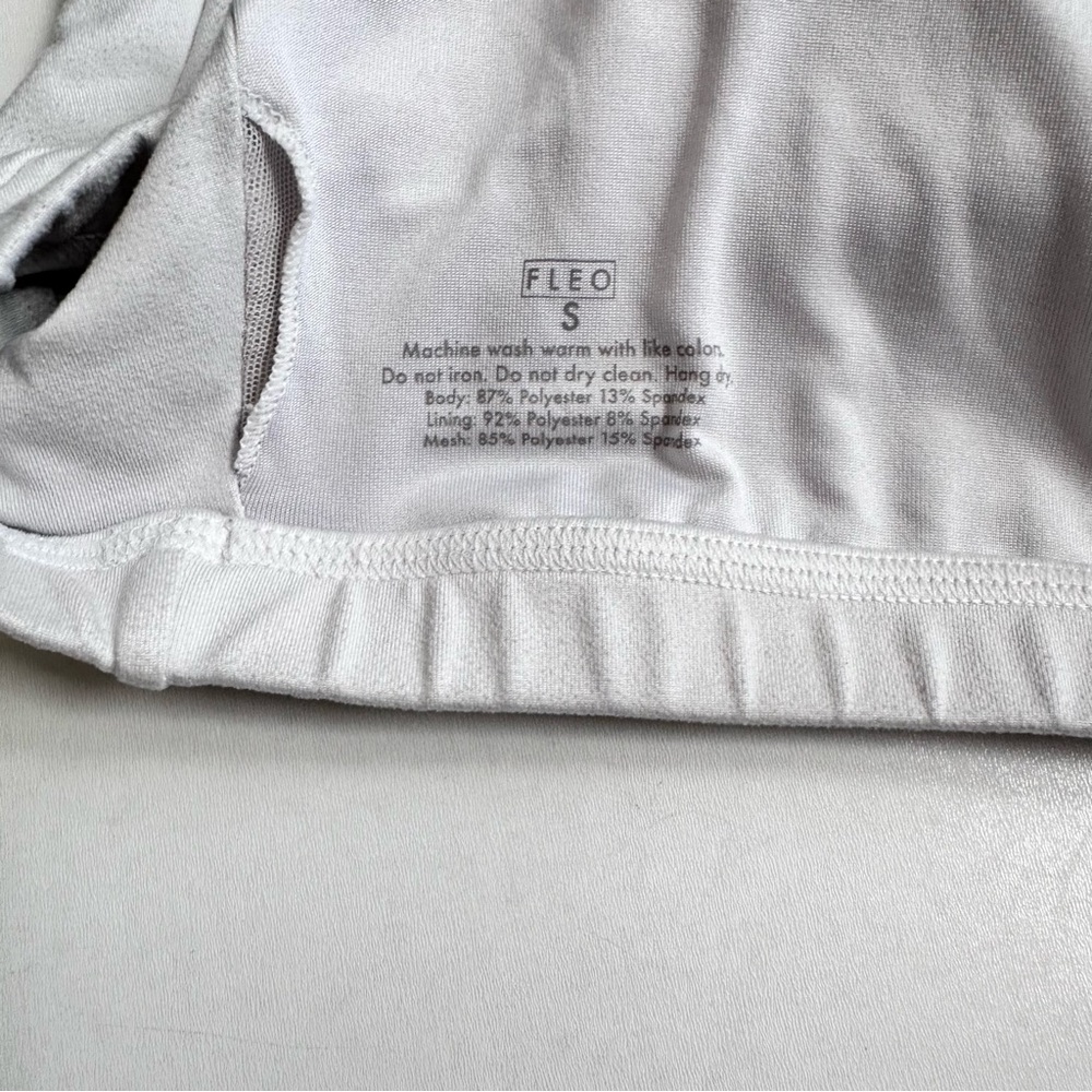 FLEO Light Grey Racerback Sport Bra Small - Picture 2 of 3